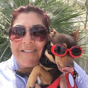 Meet your Posher, Elisa